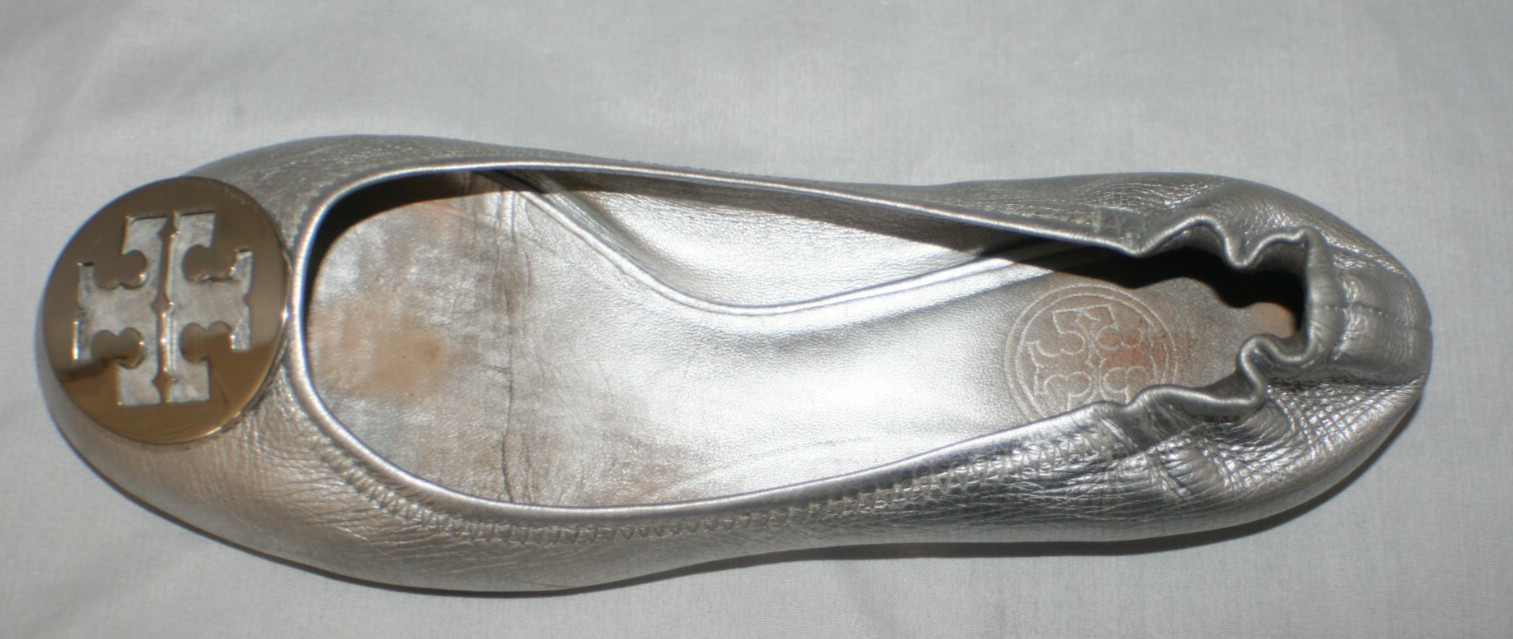 Tory Burch Solid Metallic Silver Leather Ballerin… - image 7