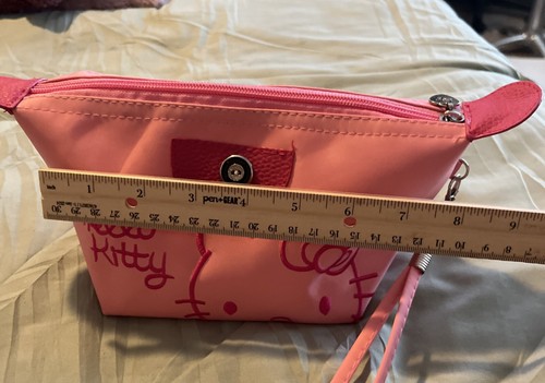 Hello Kitty Pink Make Up Bag With Wrist Strap US Seller Make-UP Makeup Travel - Picture 3 of 4