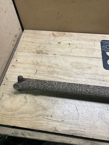 87-92 Jeep Comanche MJ OEM Rear Driveshaft 4.0L Auto Trans 4x4 Dana 35 Long Bed - Picture 4 of 5