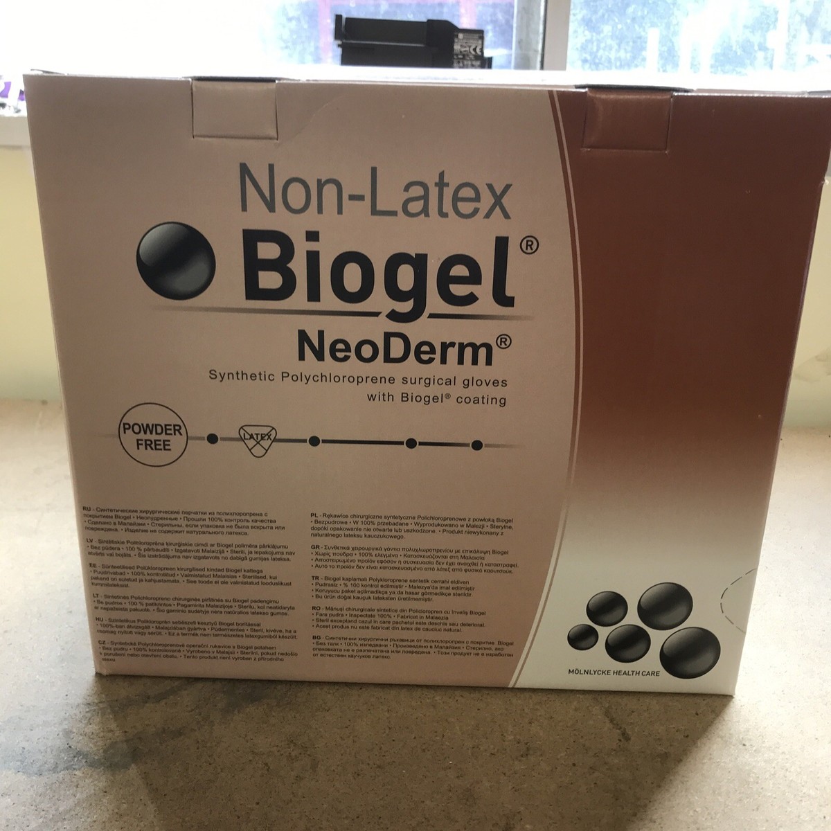 BIOGEL Non-Latex neoderm gloves size box of 50 exp 12/20 UK