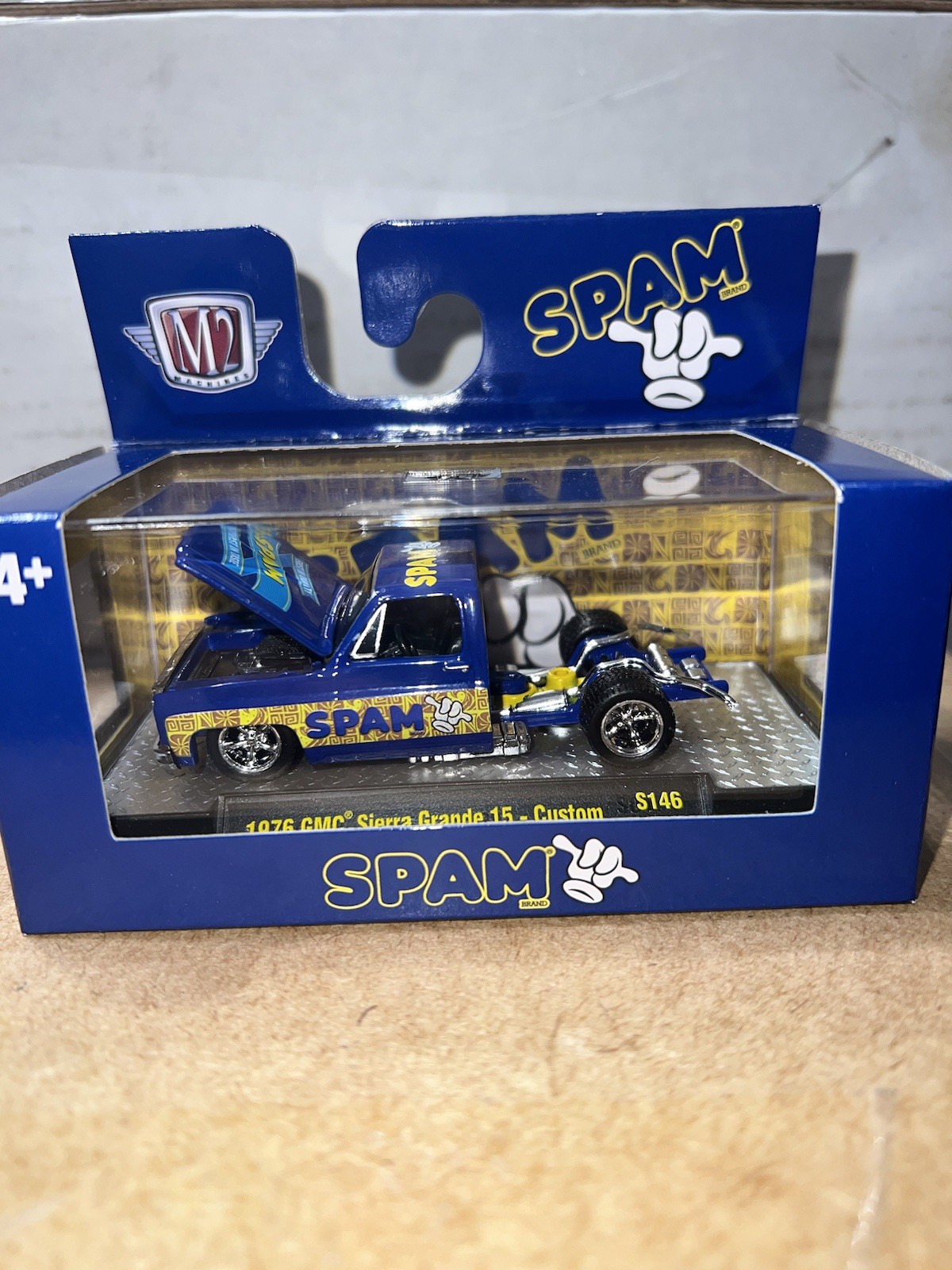 M2 Machines 1/64 Spam 1976 Gmc Sierra Grande 15 S146