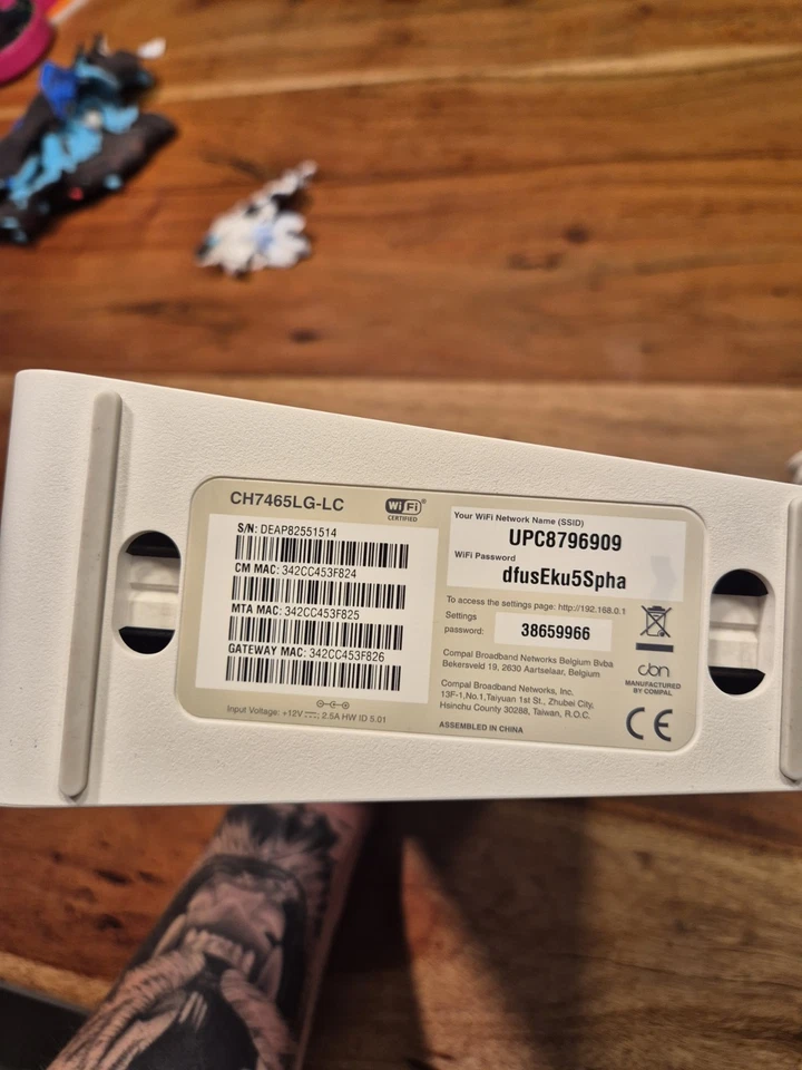 Unitymedia Connect Box CH7465LG-LC WLAN Router Modem weiß - Bild 4 von 4