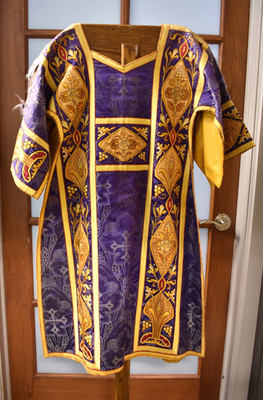+ Used Older Blue and Gold Deacon Dalmatic + 42'' + (#V352)