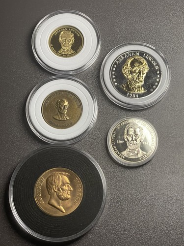 Abraham Lincoln Medal/ Coin Lot (4 Medals & 1 Coin) (#135) - Picture 1 of 12