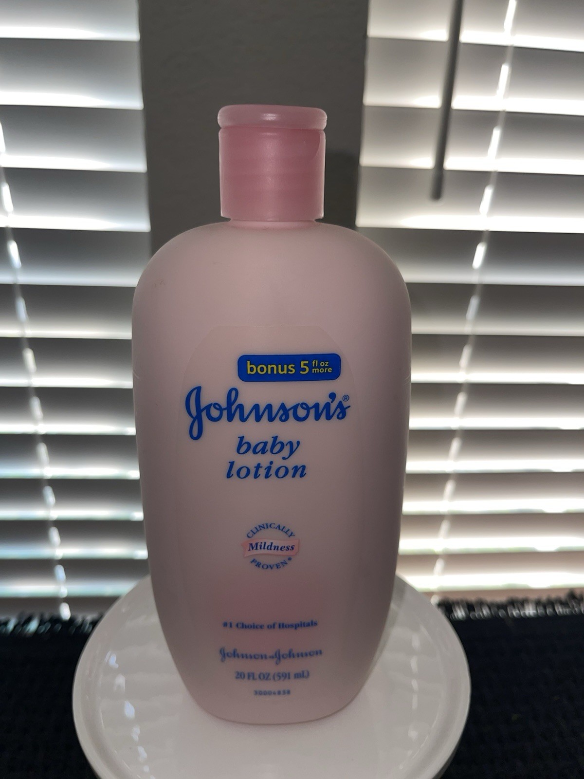Vintage 2007 Johnson's Baby Lotion 20 oz. 90%  Full
