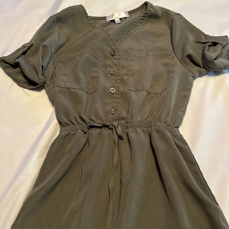 Vestido Stella Tweed Niñas S (5-6X) Verde Oliva Safari Túnica Corbata Cintura Abotonada Foto 3 de 4