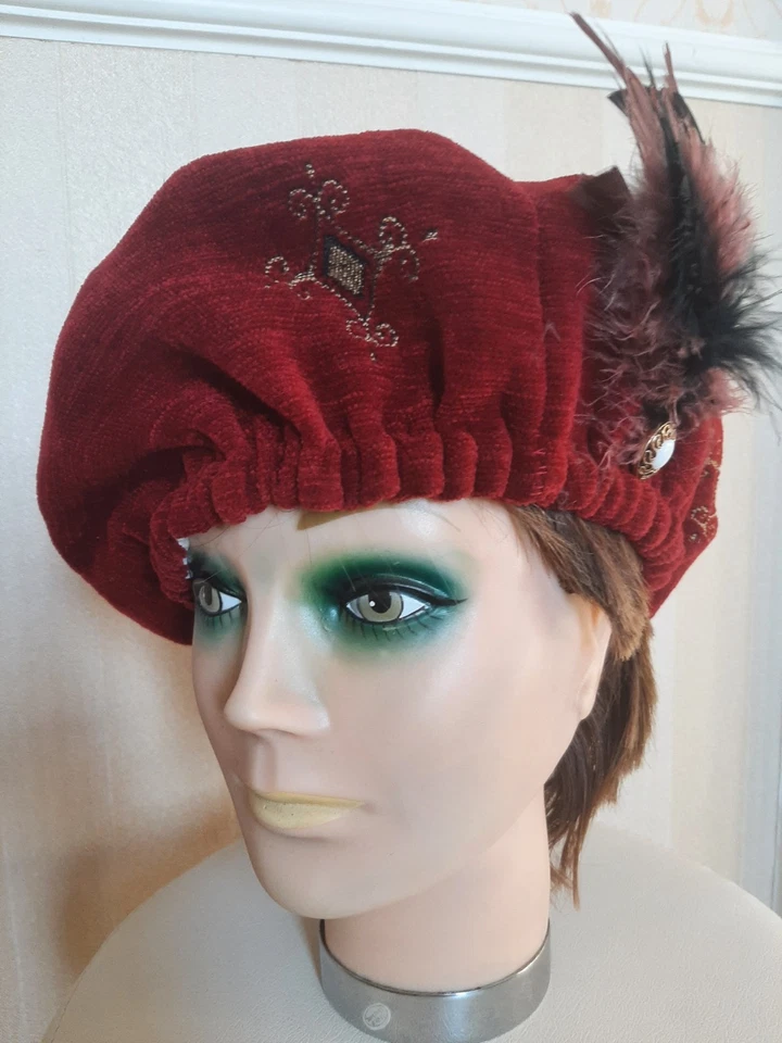 Dark Red Velour Medieval HAT BERET Feather Tudor Renaissance Artist Fancy Dress - Image 4 of 4