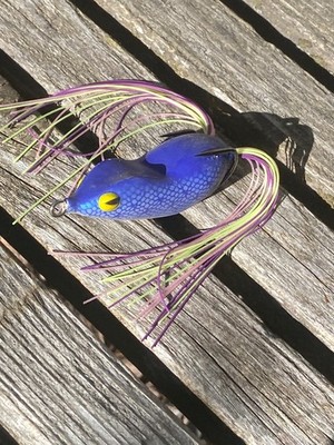 Jackall IOBee Bug Bug new no box!Discontinued Frog- Ships Fast USA!!