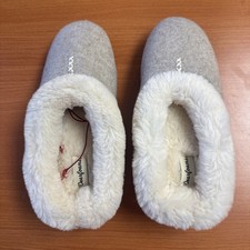 Dearfoams Women's Slippers Memory Foam Oatmeal Heather, M 7/8 NWOB
