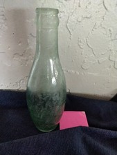 Ancienne bouteille en verre vintage fond torpille vert aqua vide 