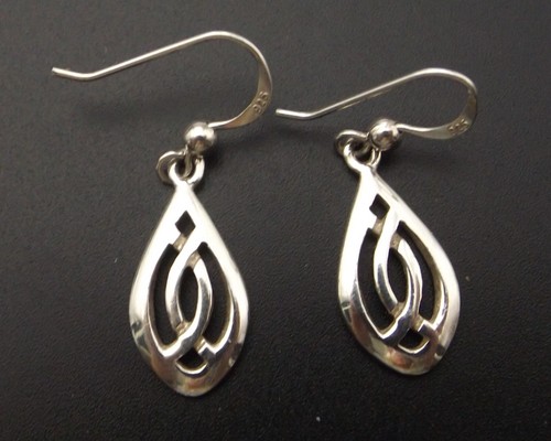 Sterling silver drop earrings small pear shape with Celtic knot design - Picture 4 of 6