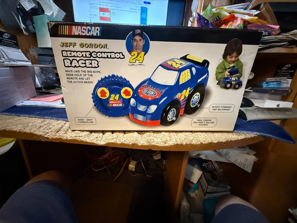 Shelcore 2005--Jeff Gordon--Control remoto Racer Foto 2 de 2