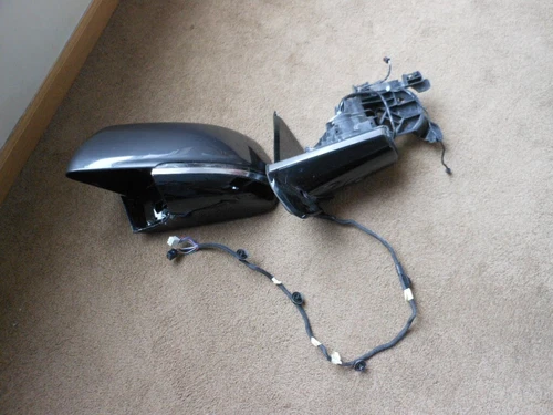 22 23 Jeep Wagoneer left drivers blind spot mirror 15 wires 2022 2023