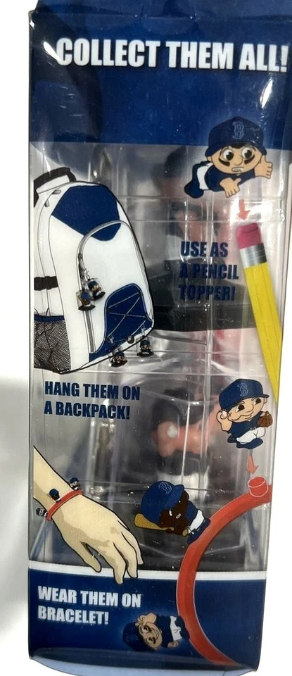 复古波士顿红袜队 Forever Squisherz 钥匙链带手链 — 第 4/4 张图片