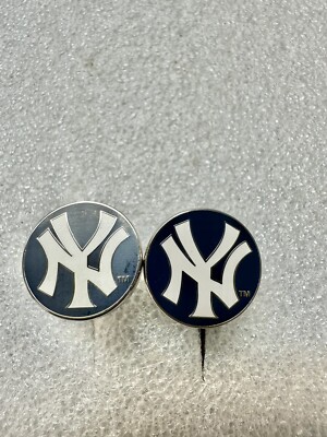 NY YANKEES trademarked Cufflinks.com Iconic NY Silver Tone Cufflinks