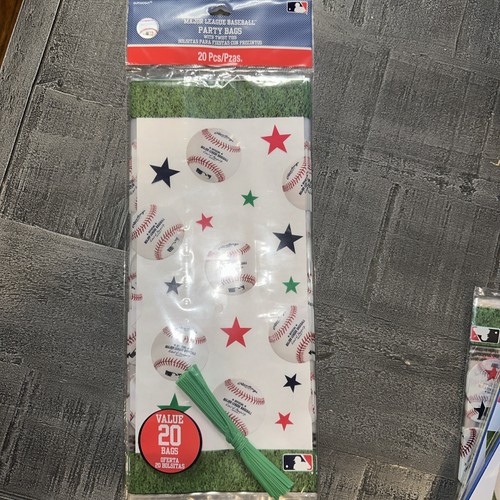 Major League Baseball Cello Party Bags & Green Twist Ties - 11.5"H x 5" - 20 Pk - Picture 2 of 4