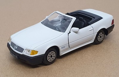 Gama 1/43 Scale Diecast 1137 - Mercedes Benz SL Coupe - White