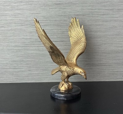 VTG Solid Brass Golden Eagle w/ Spread Wings Statue on Black Marble Base, 10 x8 