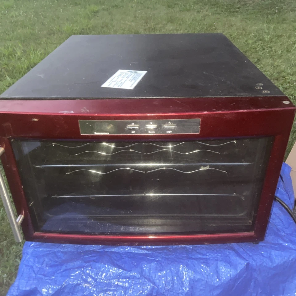 艾默生 8 瓶葡萄酒冷藏箱冰箱酒窖冰箱-型号 FR24RD-可用  — 第 2/4 张图片