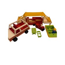 Vtg FisherPrice Little People 992 Play Family CarPopUpCamperBoat 7pc Incomplete