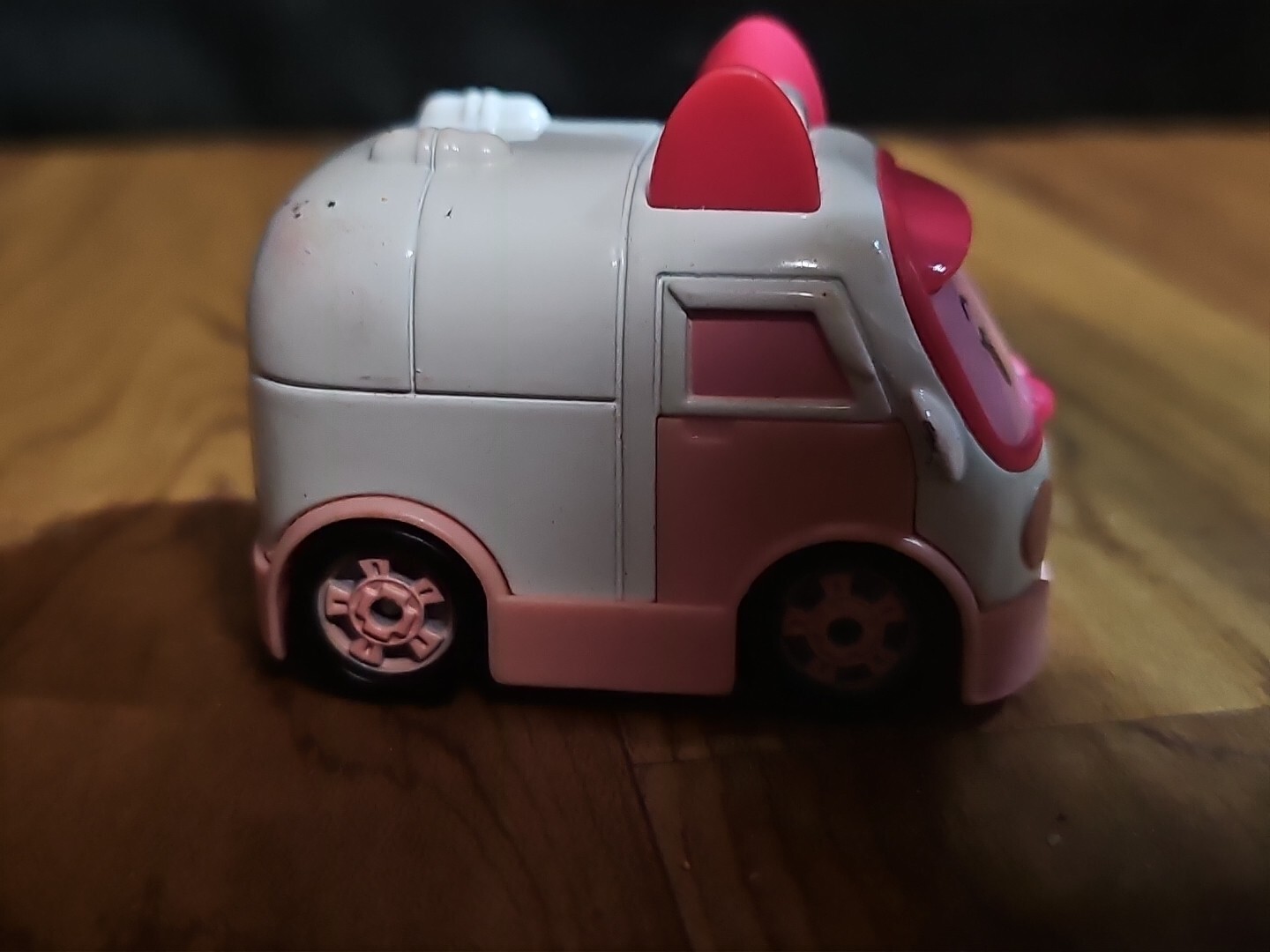 Picture 4 of 5