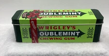 Wrigley’s Doublemint Chewing Gum Christmas Collectible Tin Brand New