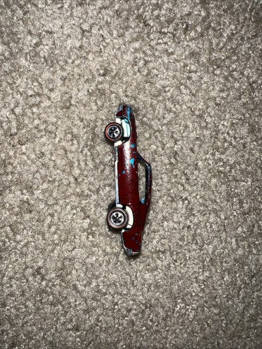 Hot Wheels Redline Custom Barracuda 1967 Red White Interior - Picture 6 of 17