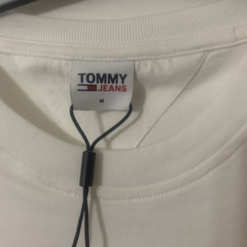 BNWT Tommy Hilfiger Jeans Short Sleeve Print T-Shirt White Size Medium RRP £50 - Foto 2 di 10