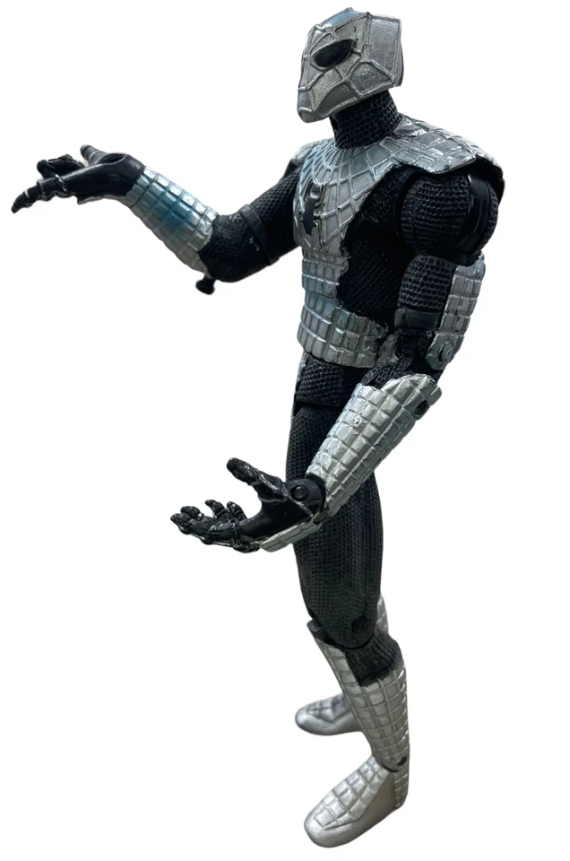 2005 漫威传奇银色蜘蛛侠盔甲蜘蛛侠边缘人偶散装 — 第 4/4 张图片