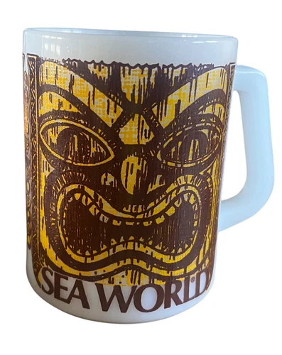 Vintage Federal Milk Glass Hawaiian Polynesian Style Tiki Face SeaWorld Mug