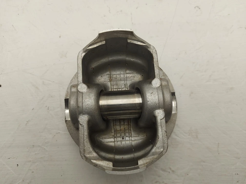 Pistón Kawasaki ZRX 1200 Foto 2 de 4