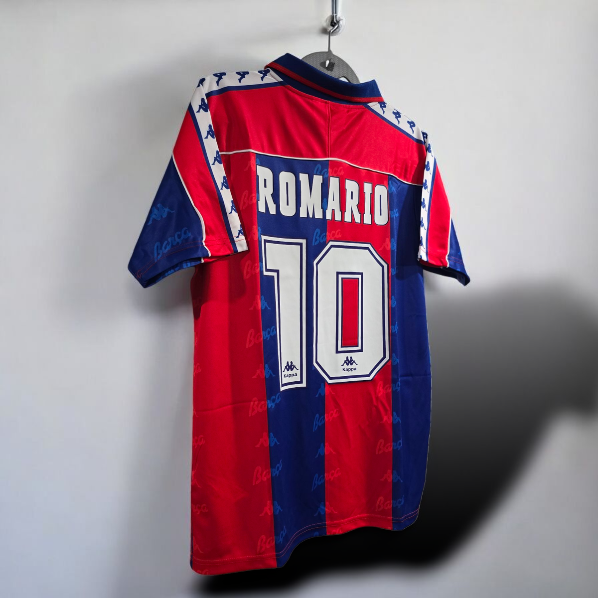 Barcelona Home 94/95 - Retro Soccer - ROMARIO # 10 - Medium (USA