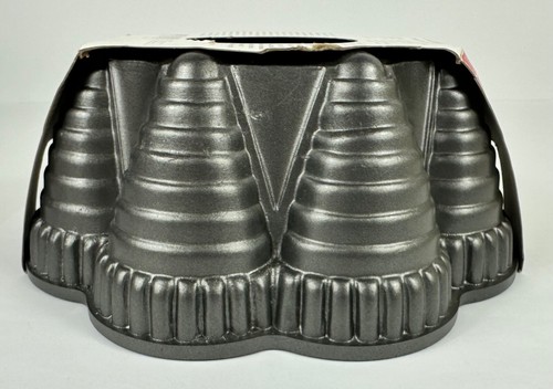 Nordic Ware Platinum Series Festival Pan Heavy Cast Aluminum 9 Cup 10" - Picture 5 of 5