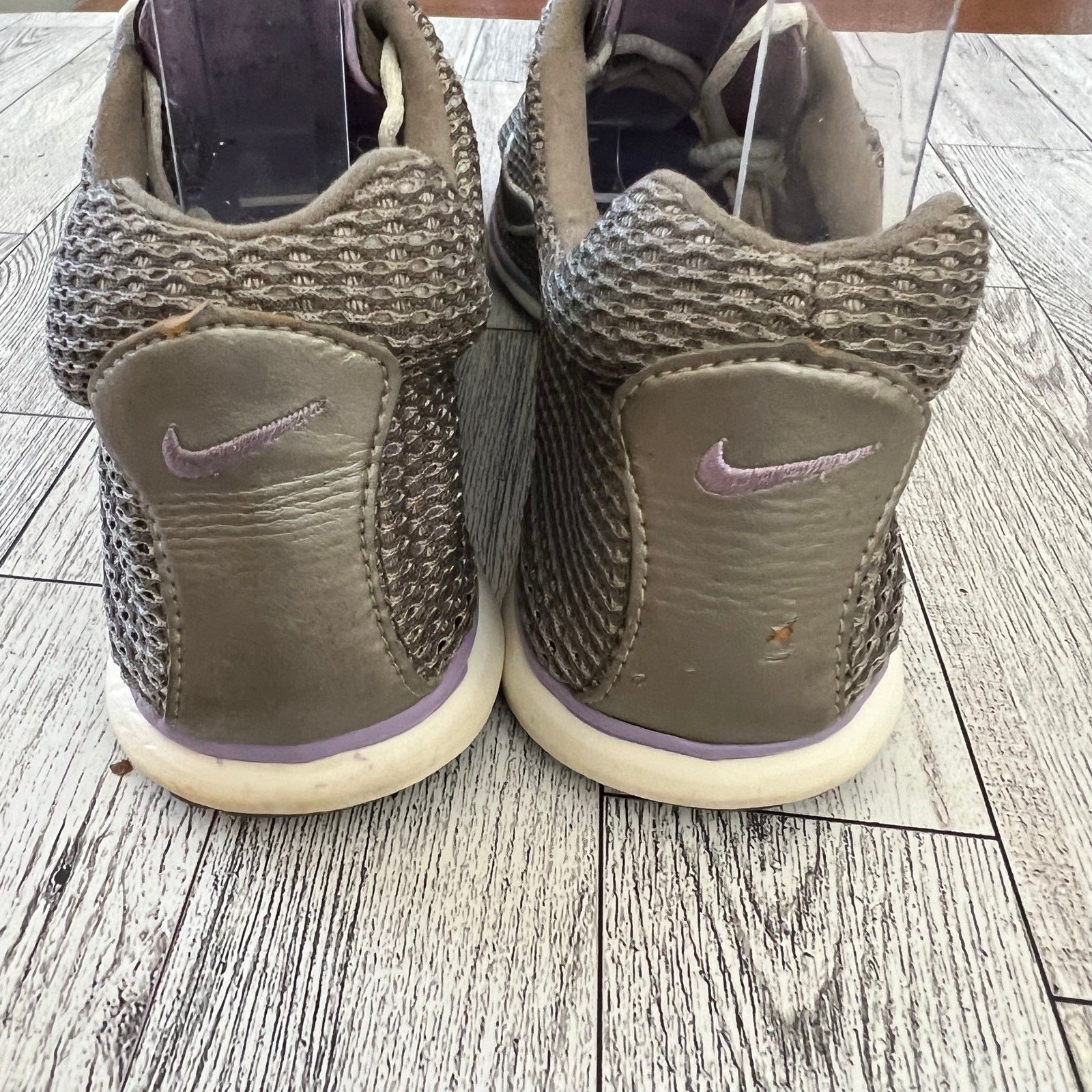 Nike Dayfly Ultralight Mesh Training Running Shoe Women’s 7.5 Gray Athleisure thumbnail 5