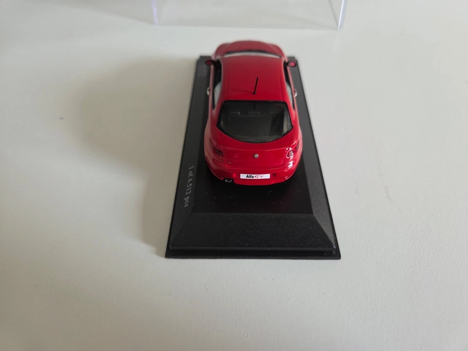 Minichamps 1/43 Alfa Romeo GT - Rosso (Rojo) - 2003 - 400120321 - Imagen 4 de 4