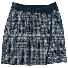 Outback Red Tweed Mini Skirt Women 4 Black White VTG 90s Preppy Academic Chic