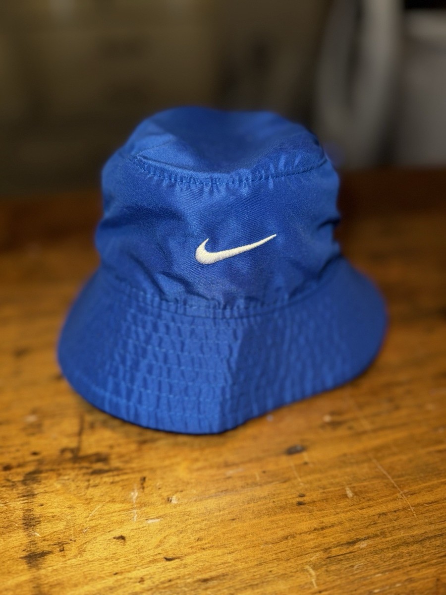 nike infant bucket hat