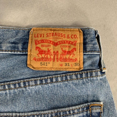 Levi's 541 Cut Off Denim Shorts W31 Red Tab Raw Hem High Rise Daisy Dukes - Picture 9 of 11