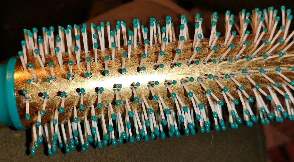 Goody Gelous Grip Cepillo Redondo Turquesa Punta de Bola Metal Dorado Barril Hueco Usado Foto 4 de 4