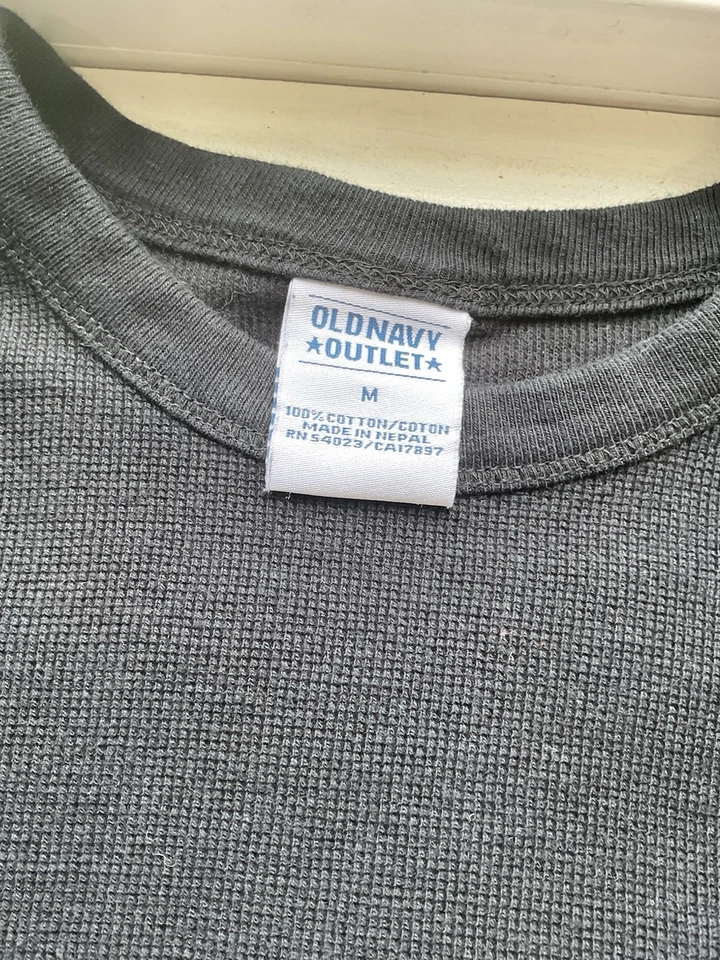 Old Navy Men’s Black Thermal With Gray Strip SZ M - Изображение 3 из 4