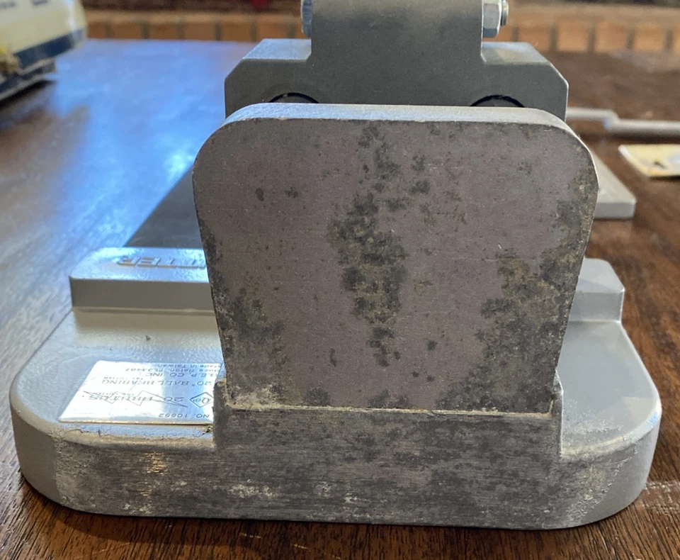 QEP 20” Tile Cutter 10552 • Titanium Coated Tungsten Carbide 7/8” Cutting Wheel - Image 4 of 4