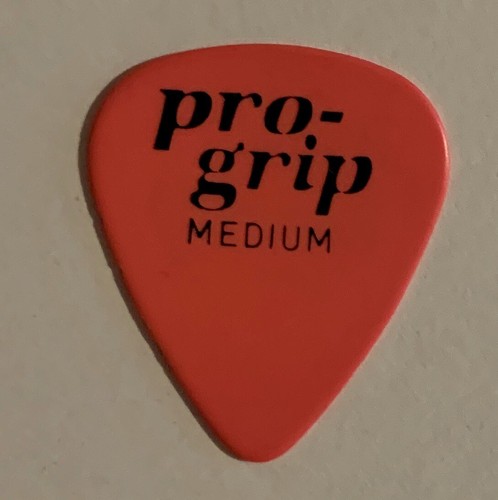 Adrien Vandenberg Guitar Pick Original From Whitesnake Show - Picture 2 of 2