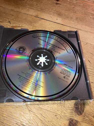 CD "Glenn GOULD • Mozart: Klavierkonzerte 21 & 24 • CBC SO Susskind *06886 - Bild 2 von 3