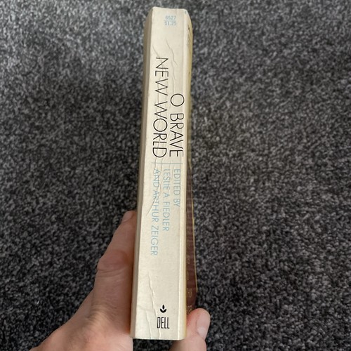 O Brave New World Volume One American Literature Dell 1st Printing 1968 IDTV - Picture 3 of 15