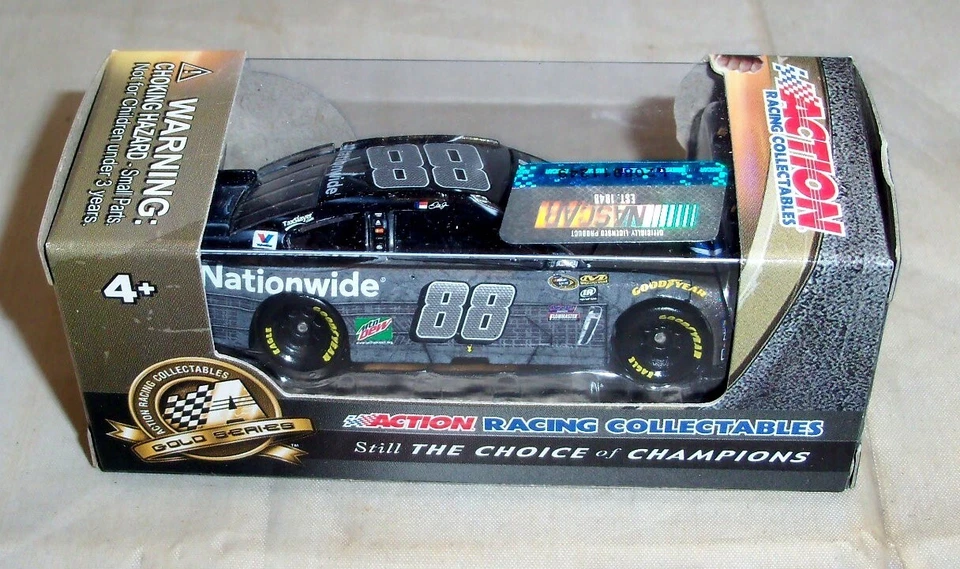 1:64 ACTION 2016 #88 NATIONWIDE DC BATMAN VS SUPERMAN CHEVY SS DALE EARNHARDT JR - Image 2 of 3
