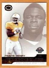 TRAVIS HENRY(BUFFALO BILLS)2001 DYNAGON/Rookie Football Card