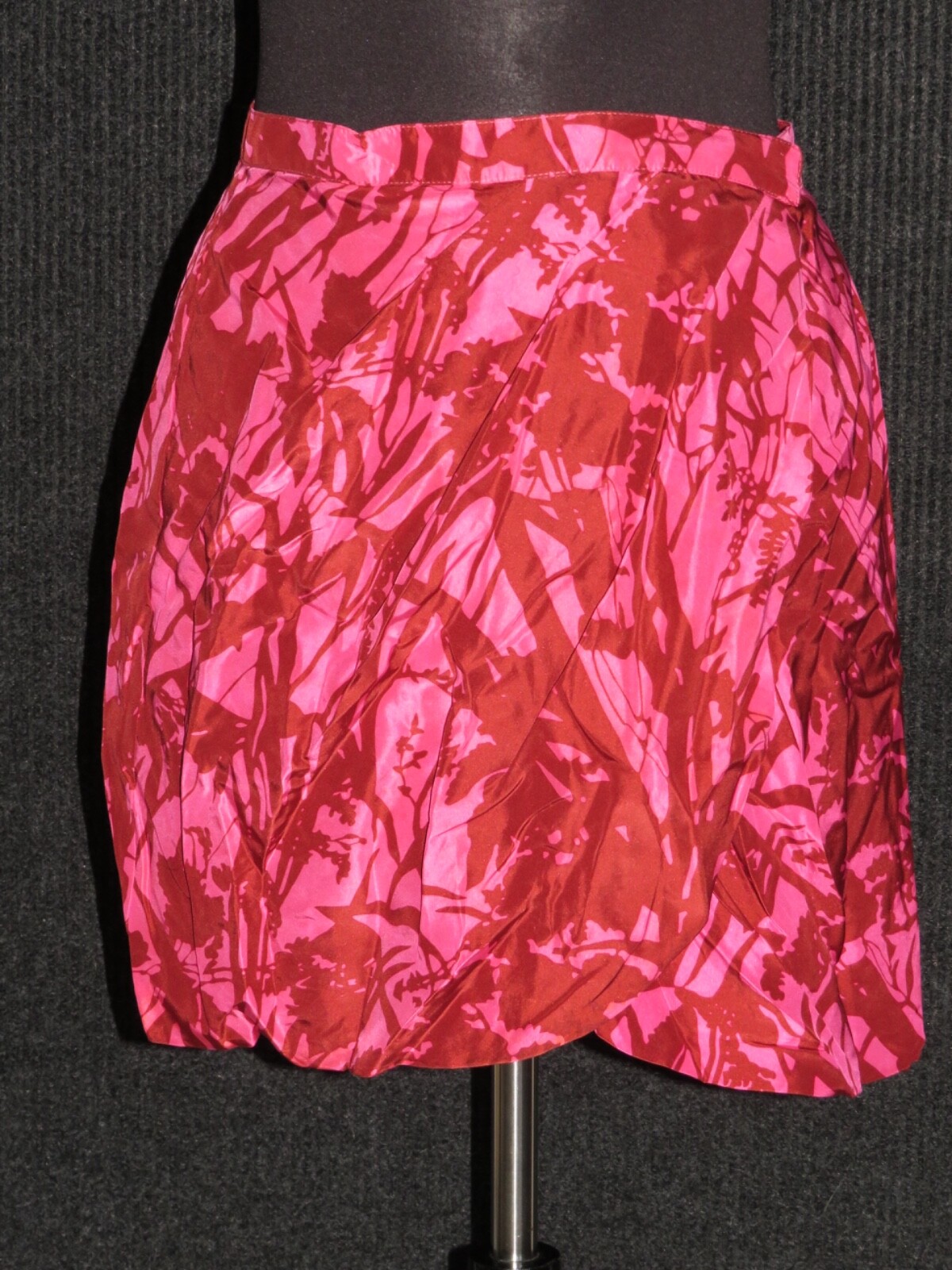 Picture 1 of 6
