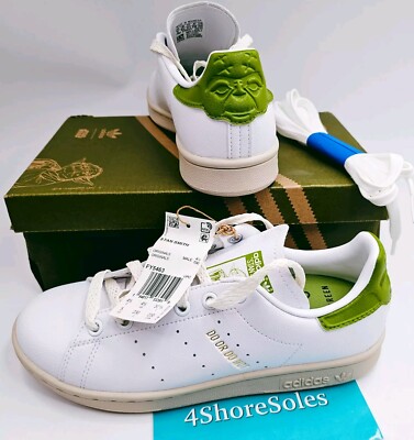 NEW Adidas Men's SIZE 5 Stan Smith x Star Wars Yoda FY5463
