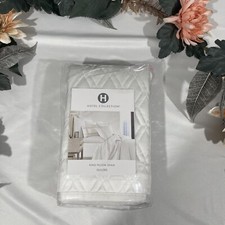 NIB 135 1 King Quilted Pillow Sham for Hotel Collection Intersect 526