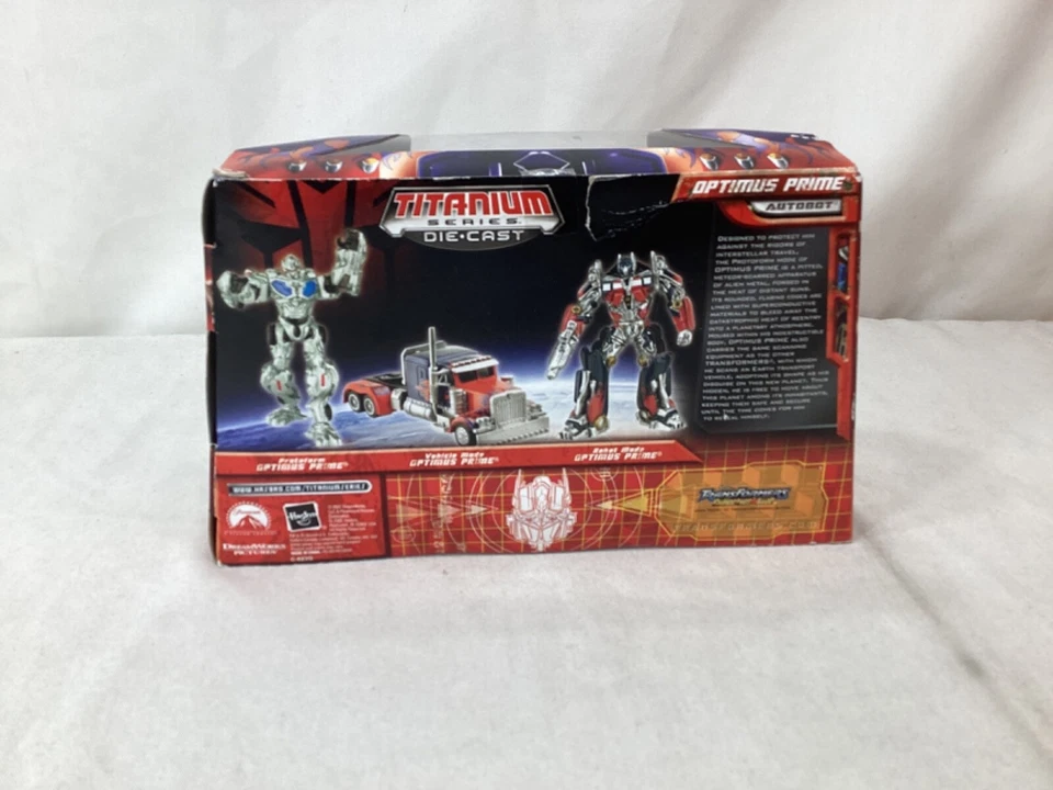 Transformers Titanium Series Optimus Prime 2007 conjunto de figuras objetivo nuevo sellado Foto 4 de 4